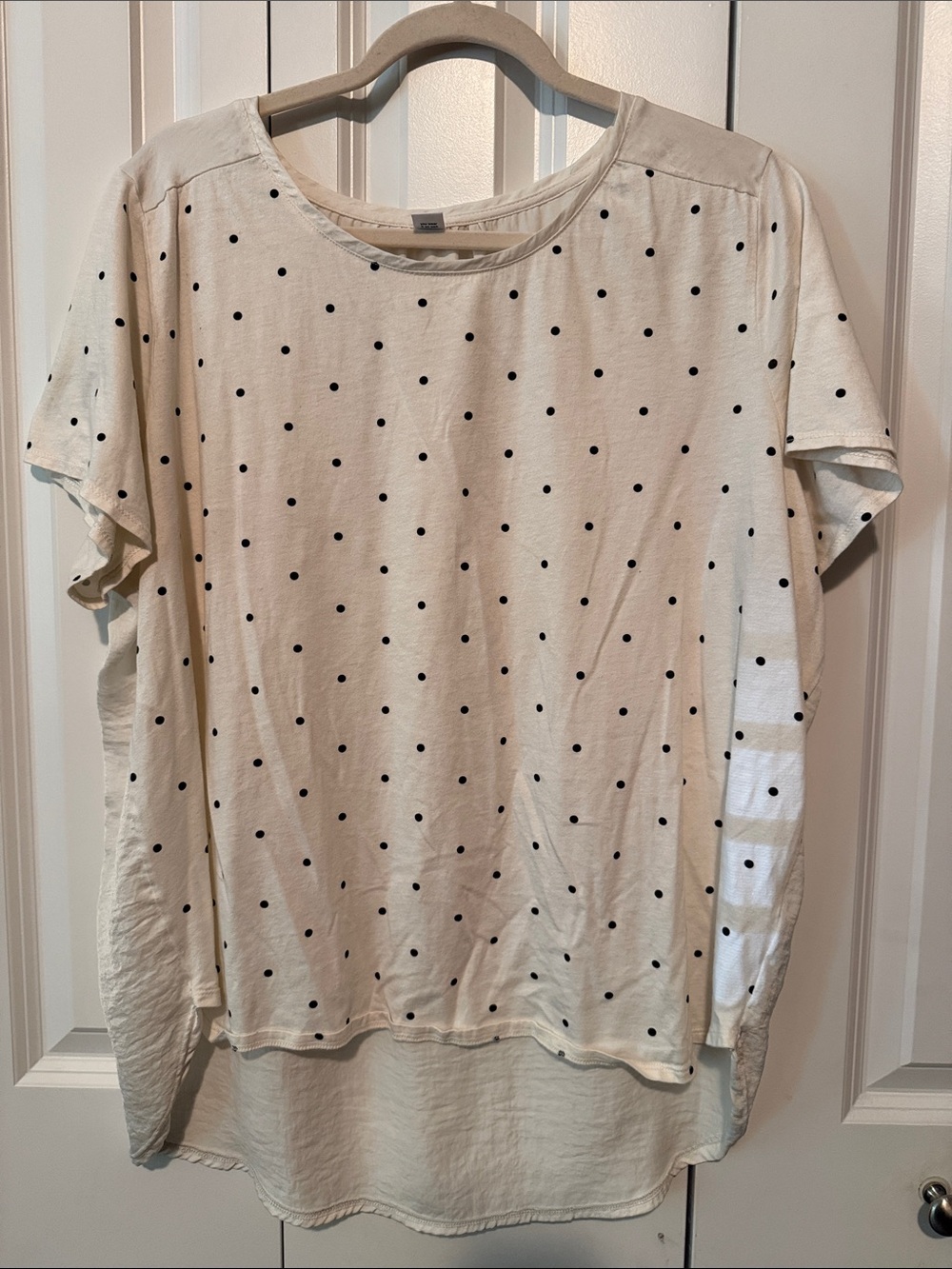 Old Navy Cream Short Sleeve Polka Dot Tee